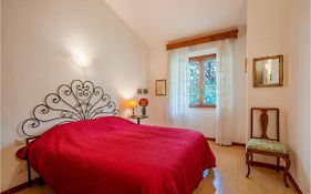 Amazing Home In Saturnia With Wifi